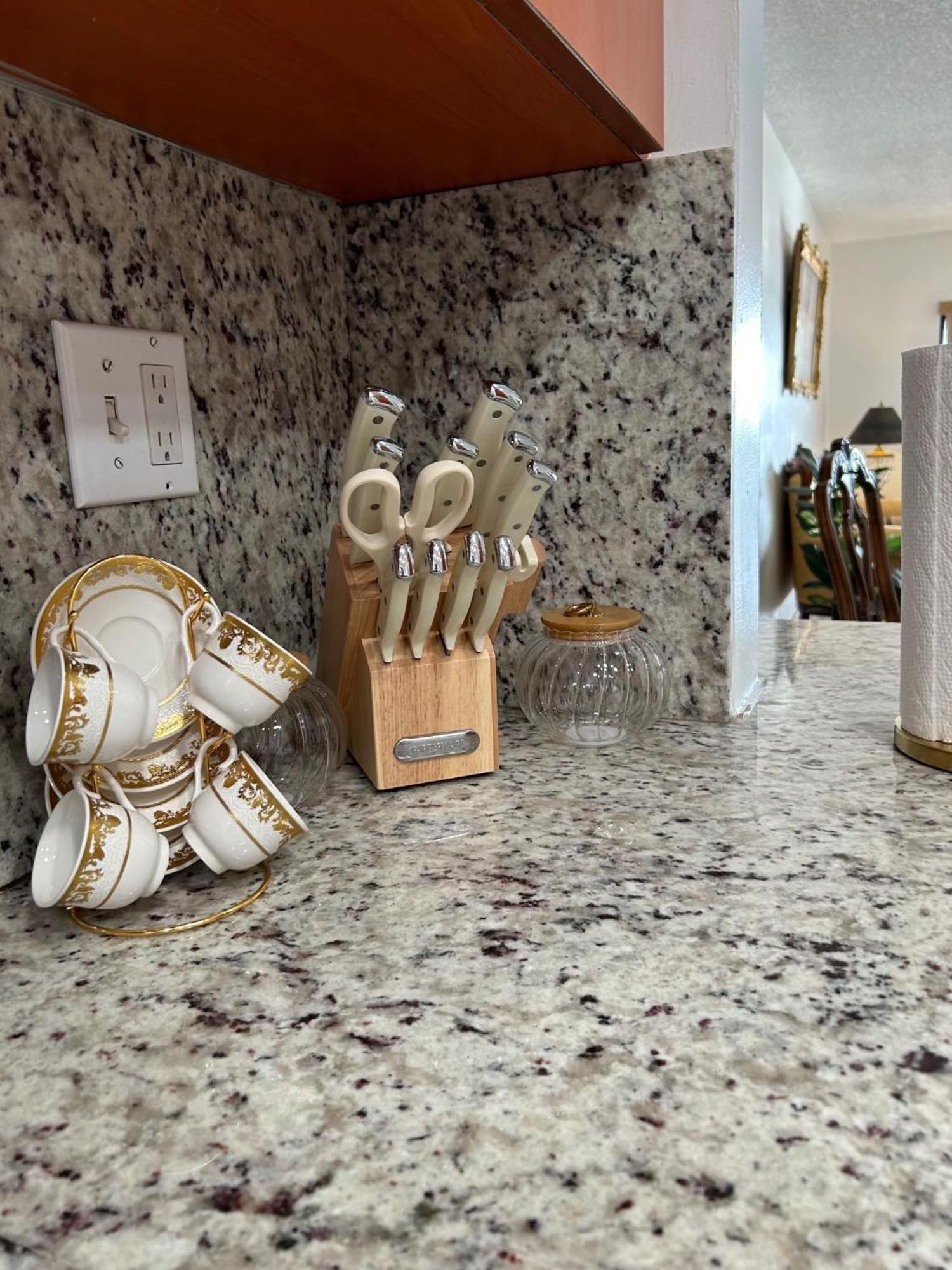 Beautiful Apartment With Very Elegant Colonial Decoration Tamiami Exterior photo