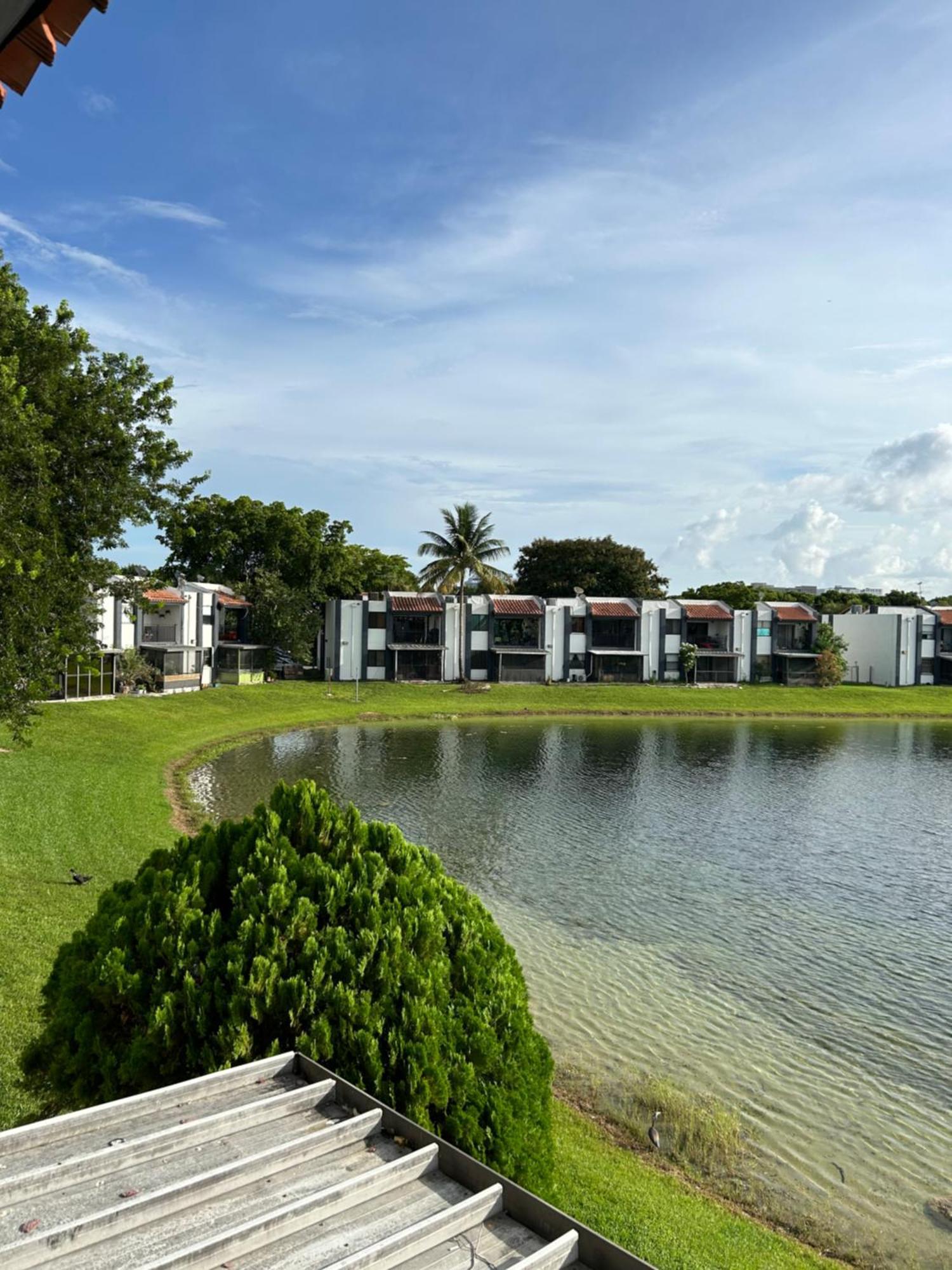 Beautiful Apartment With Very Elegant Colonial Decoration Tamiami Exterior photo