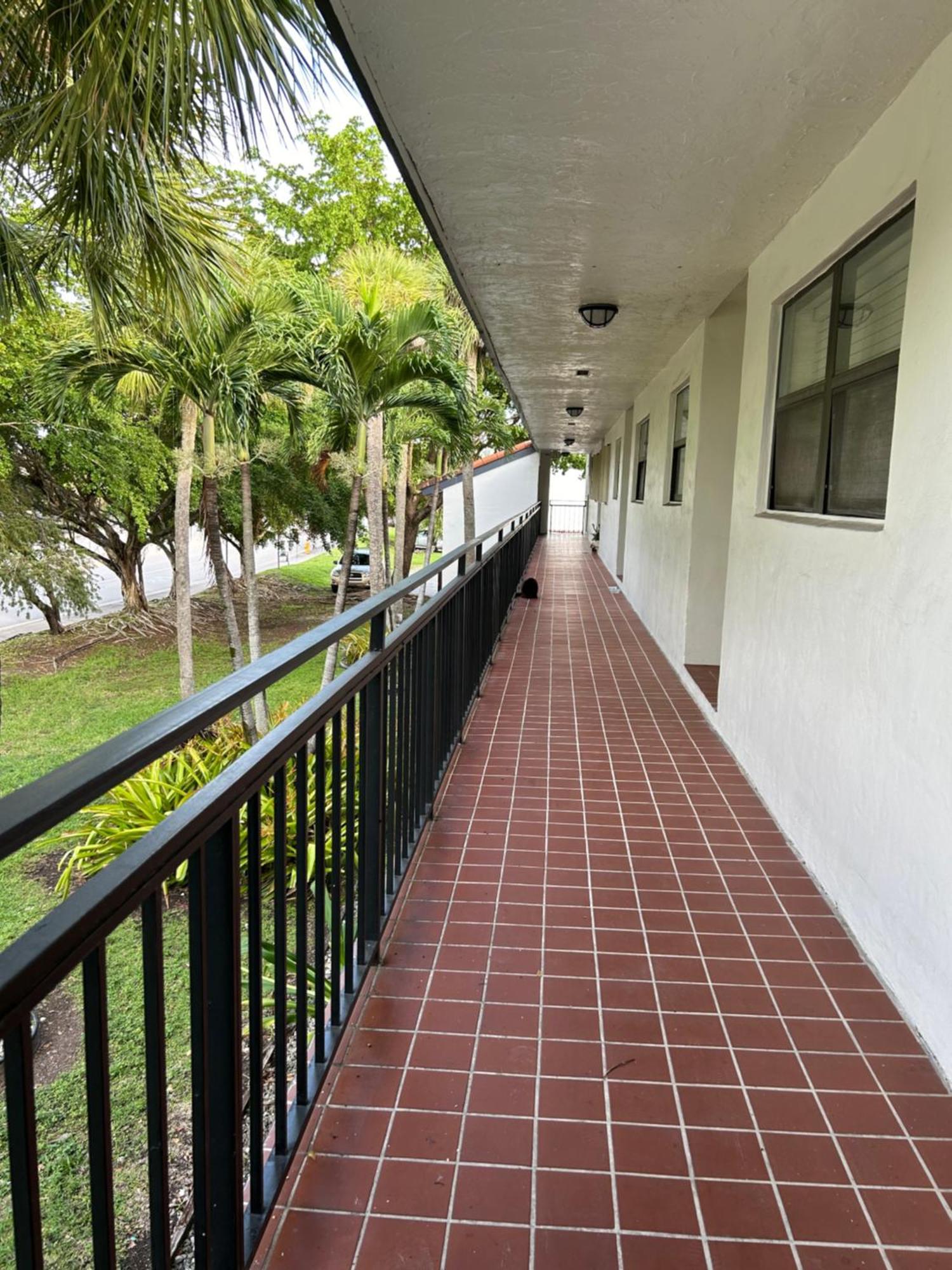 Beautiful Apartment With Very Elegant Colonial Decoration Tamiami Exterior photo