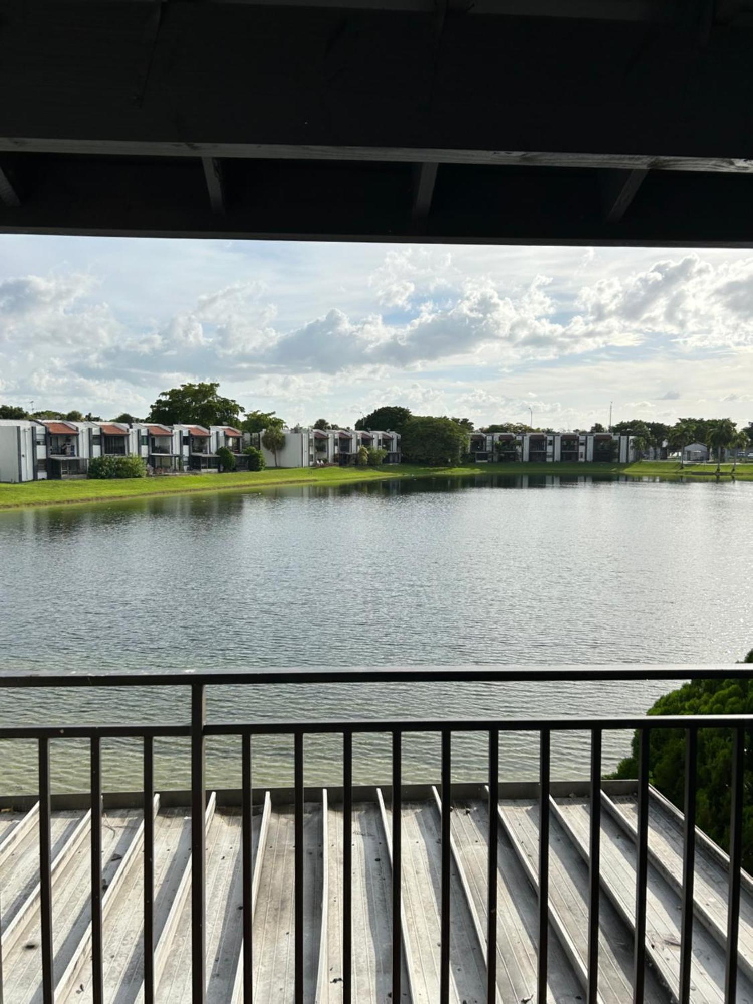 Beautiful Apartment With Very Elegant Colonial Decoration Tamiami Exterior photo